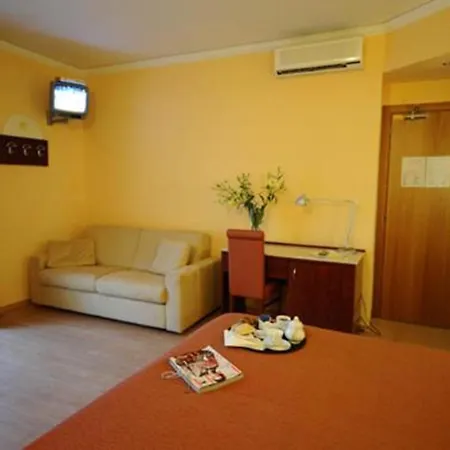 Al Sole - Enjoy カヴァイオーン・ヴェロネーゼ