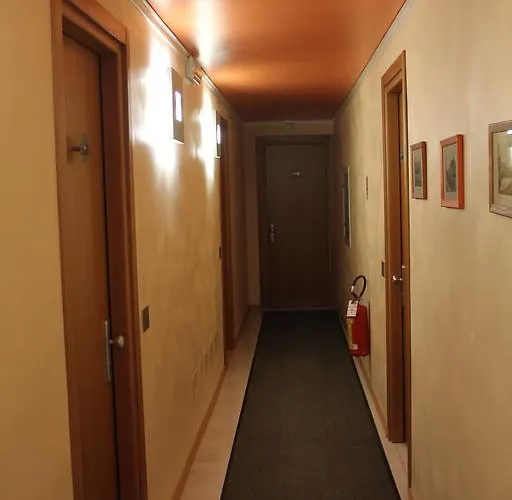 Al Sole - Enjoy ホテル